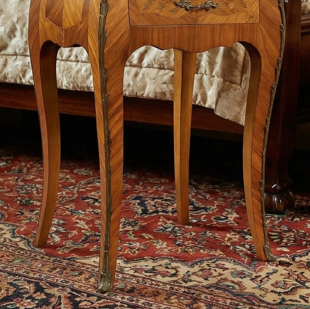 Coppia di comodini intarsiati - immagine 3