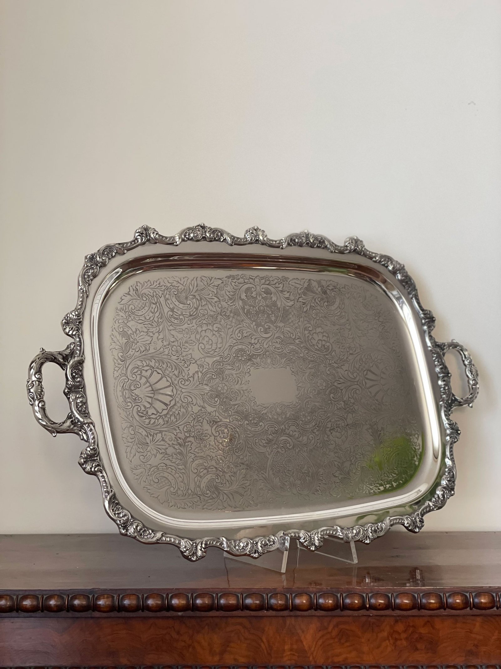 Vassoio cesellato 68,5x44 cm