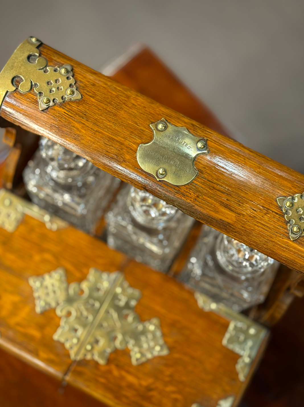 Tantalus da viaggio vittoriano - 1880 c. - immagine 3